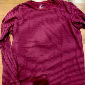 Assortment of mens t-shirts